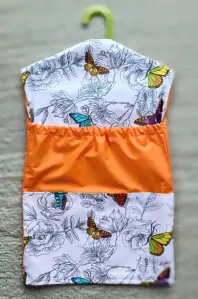 KAPSÁŘ - motýl s oranžovou